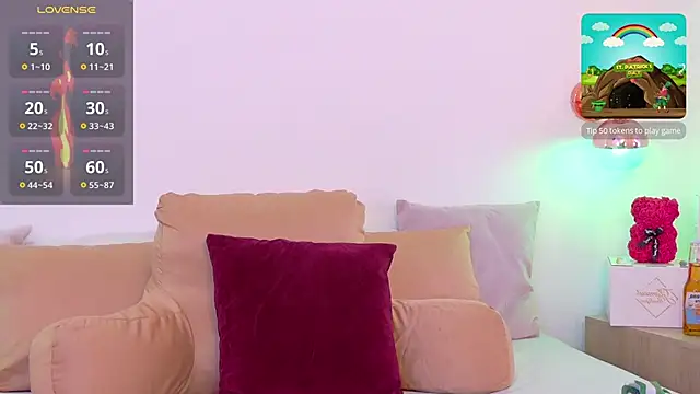 Alexa Miss online show from March 17, 7:48 pm