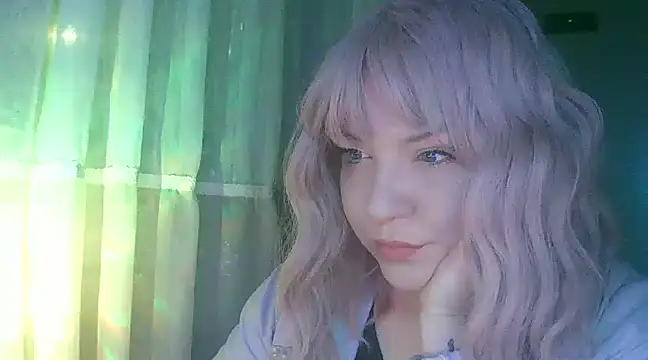 Amelia Alvarez online show from January 6, 12:57 pm