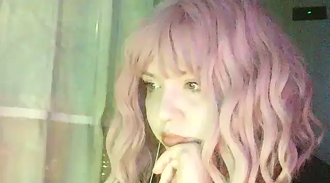 Amelia Alvarez online show from January 11, 10:40 pm