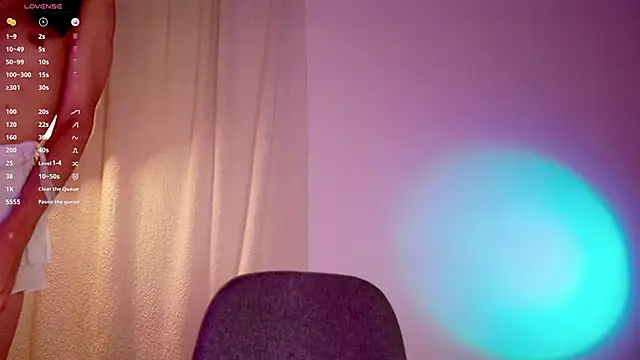 Samara Gray online show from May 27, 6:04 pm