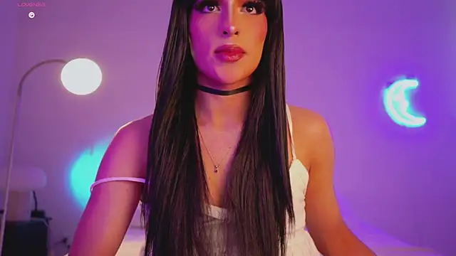 Snapshot of Samara_Gray chatting on November 30, 6:52 pm Samara Gray online show from November 30, 6:52 pm