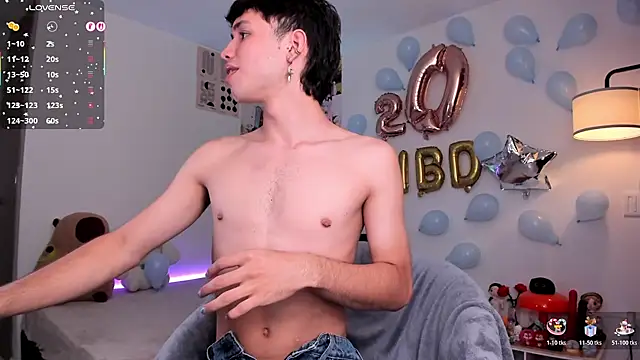 Snapshot of angel_bless19 chatting on November 26, 8:09 pm angel bless19 online show from November 26, 8:09 pm