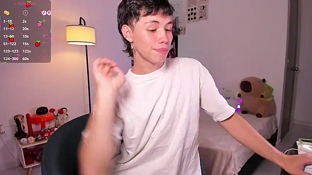 Snapshot of angel_bless19 chatting on November 21, 10:31 pm angel bless19 online show from November 21, 10:31 pm