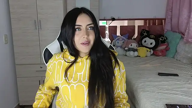 Snapshot of Angel_lusst chatting on December 2, 3:21 am Angel lusst online show from December 2, 3:21 am