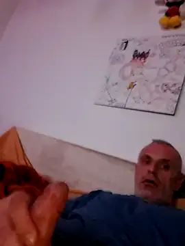 Snapshot of Girl_lover79 chatting on October 19, 1:41 am Girl lover79 online show from October 19, 1:41 am