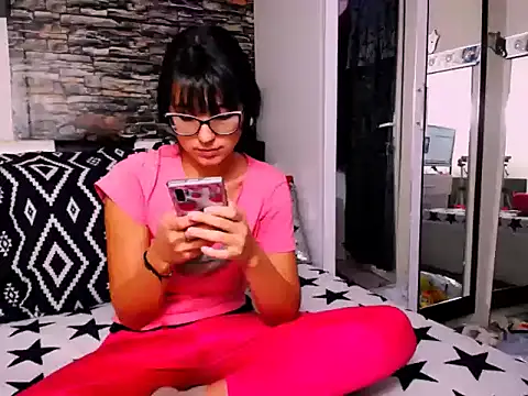 RubyBe10 online show from November 29, 1:00 pm