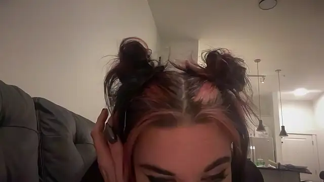 RavenRayyy online show from October 15, 10:23 am