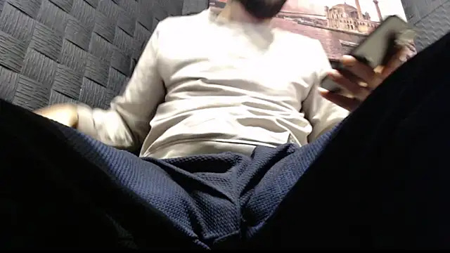 hardbigcock16 online show from November 29, 7:30 am