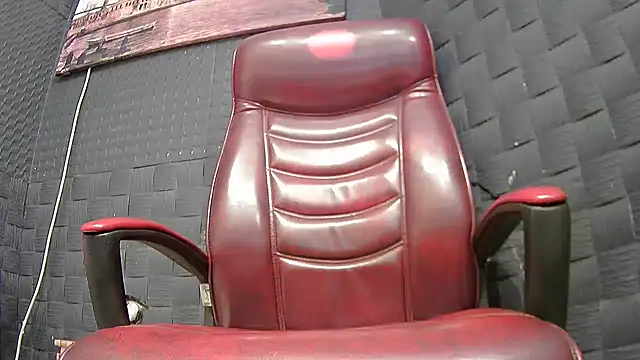 hardbigcock16 online show from December 4, 7:40 am