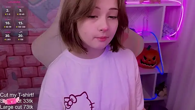 Snapshot of Mary_uw chatting on October 15, 4:44 am Mary uw online show from October 15, 4:44 am