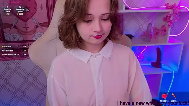 Snapshot of Mary_uw chatting on September 27, 12:00 pm Mary uw online show from September 27, 12:00 pm