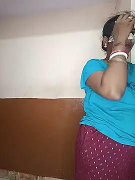 juhi06 online show from May 13, 5:31 pm