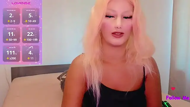 rosebelle11111 online show from June 19, 6:08 am