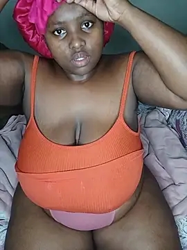 queenxdede online show from May 19, 6:15 pm