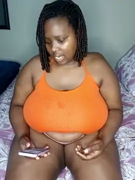 queenxdede online show from May 12, 4:02 pm