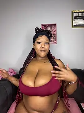 Snapshot of Boobylicious_BB chatting on July 7, 7:06 pm Boobylicious BB online show from July 7, 7:06 pm