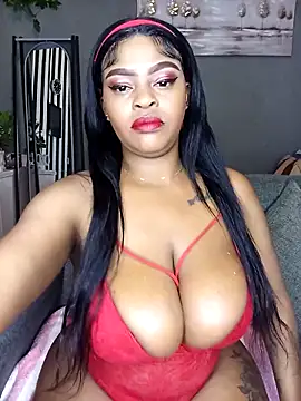 Snapshot of Boobylicious_BB chatting on October 19, 12:24 am Boobylicious BB online show from October 19, 12:24 am