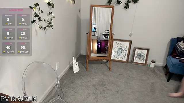 Peaches N Kreme online show from January 13, 2:59 am