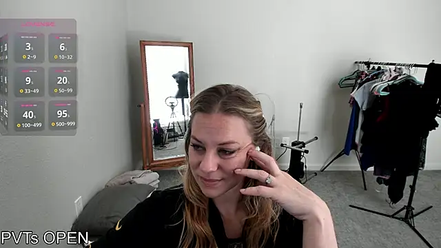 Snapshot of Peaches_N_Kreme chatting on September 14, 10:21 pm Peaches N Kreme online show from September 14, 10:21 pm