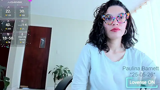 Snapshot of paulinabarnett- chatting on May 25, 4:06 pm paulinabarnett- online show from May 25, 4:06 pm