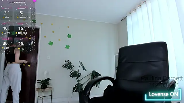 paulinabarnett- online show from March 18, 1:57 pm