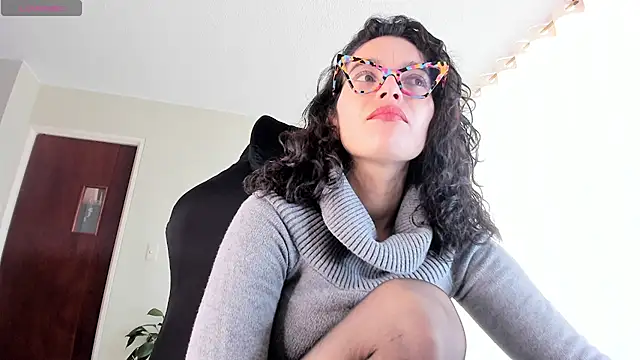 Snapshot of paulinabarnett- chatting on July 7, 3:48 pm paulinabarnett- online show from July 7, 3:48 pm