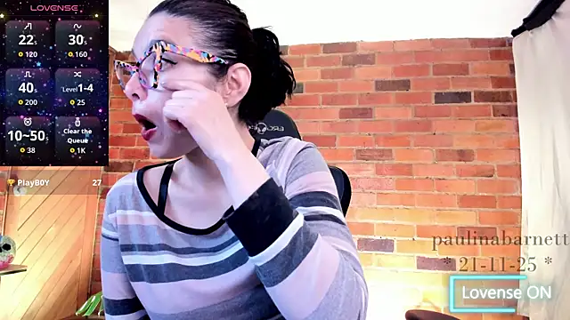 Snapshot of paulinabarnett- chatting on November 21, 3:44 pm paulinabarnett- online show from November 21, 3:44 pm