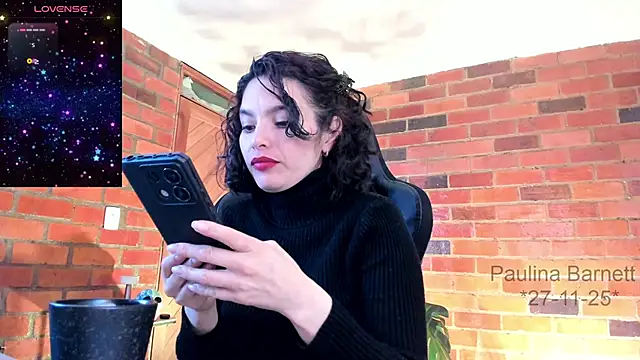 Snapshot of paulinabarnett- chatting on November 29, 3:28 am paulinabarnett- online show from November 29, 3:28 am