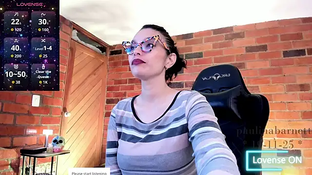 Snapshot of paulinabarnett- chatting on November 21, 3:38 am paulinabarnett- online show from November 21, 3:38 am