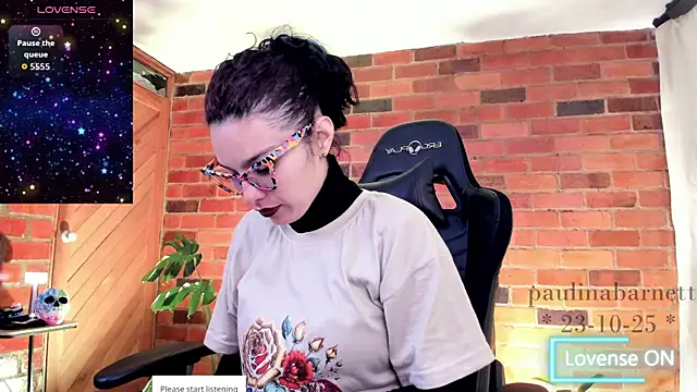 Snapshot of paulinabarnett- chatting on October 23, 2:16 pm paulinabarnett- online show from October 23, 2:16 pm