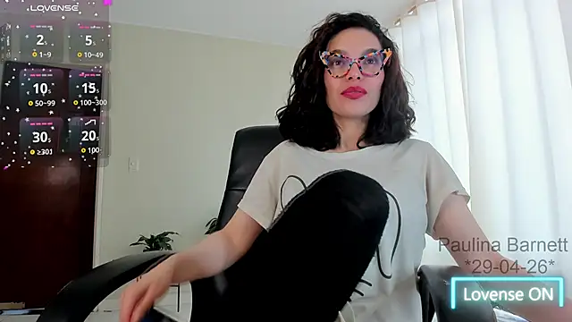 Snapshot of paulinabarnett- chatting on April 29, 4:22 pm paulinabarnett- online show from April 29, 4:22 pm