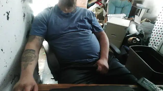 slickwill123 online show from March 14, 1:50 pm