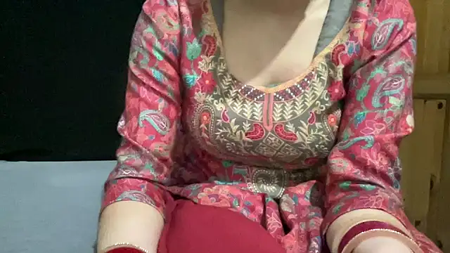 couple horne online show from March 12, 10:25 pm