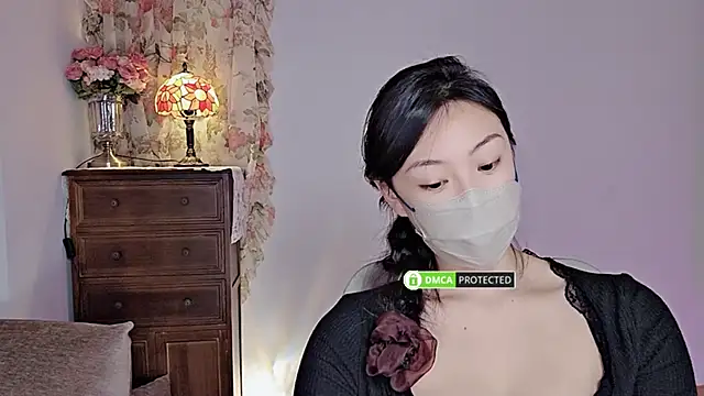 L-Moonlight online show from December 6, 4:22 pm