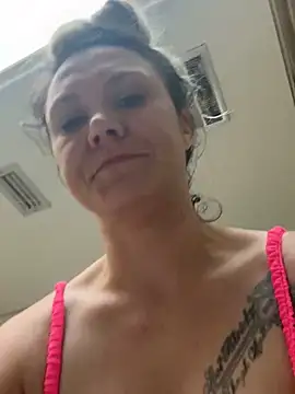 hotNReady6969 online show from February 23, 6:28 am