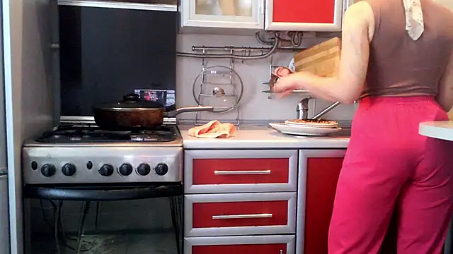 Snapshot of Kashtanka_ chatting on October 18, 10:39 am Kashtanka online show from October 18, 10:39 am