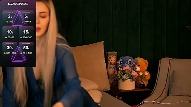 Kylie Benton online show from March 11, 6:30 am