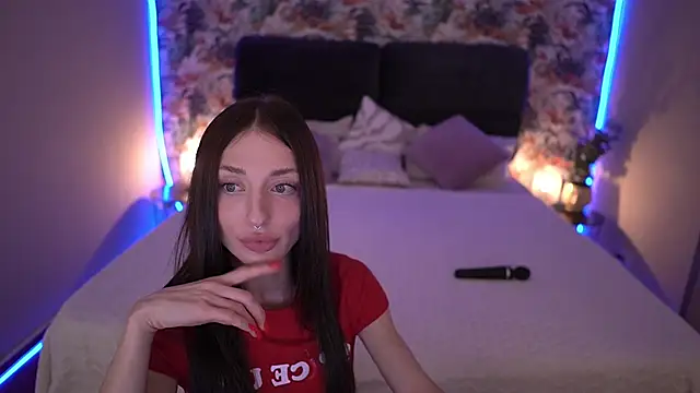 Alice Arwen online show from November 6, 2:54 pm