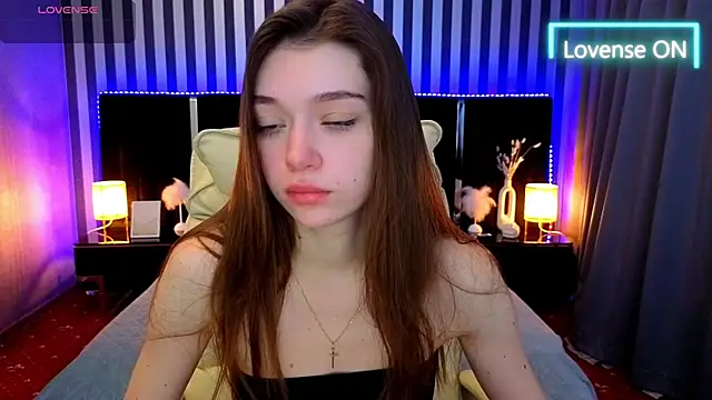 Snapshot of Cherry_Wipe chatting on November 19, 6:57 am Cherry Wipe online show from November 19, 6:57 am