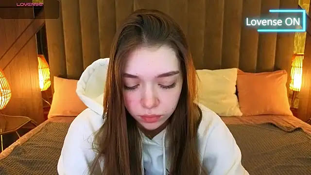 Snapshot of Cherry_Wipe chatting on November 16, 7:24 am Cherry Wipe online show from November 16, 7:24 am