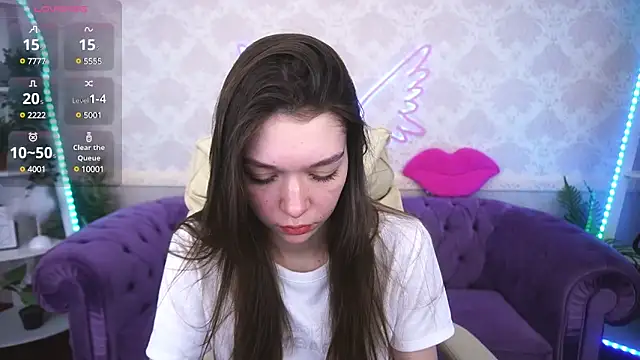 Snapshot of Cherry_Wipe chatting on March 10, 1:43 pm Cherry Wipe online show from March 10, 1:43 pm