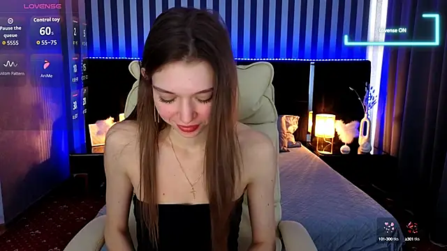 Snapshot of Cherry_Wipe chatting on October 5, 12:51 pm Cherry Wipe online show from October 5, 12:51 pm