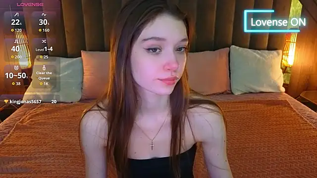 Snapshot of Cherry_Wipe chatting on November 5, 1:58 pm Cherry Wipe online show from November 5, 1:58 pm