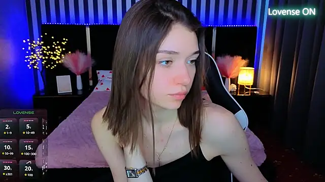 Snapshot of Cherry_Wipe chatting on June 15, 12:49 pm Cherry Wipe online show from June 15, 12:49 pm