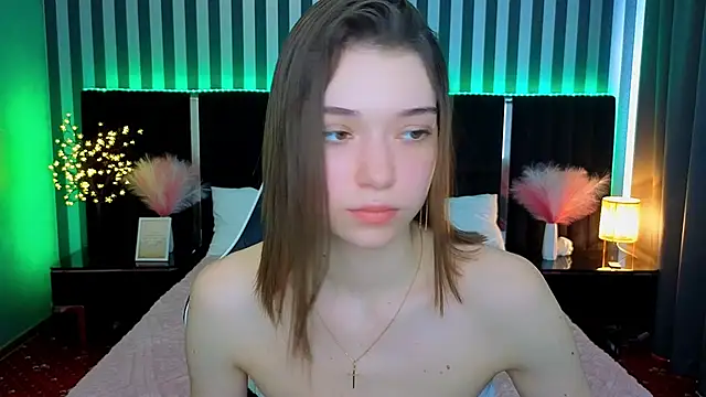 Snapshot of Cherry_Wipe chatting on May 22, 1:09 pm Cherry Wipe online show from May 22, 1:09 pm