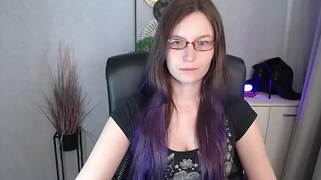 Snapshot of emmaxDelight chatting on November 7, 1:15 pm emmaxDelight online show from November 7, 1:15 pm