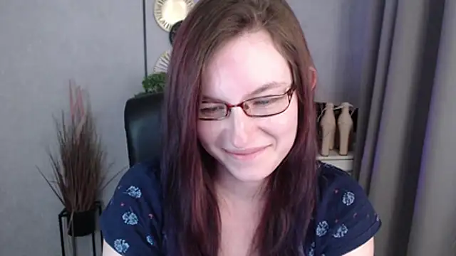 emmaxDelight online show from March 16, 6:54 pm