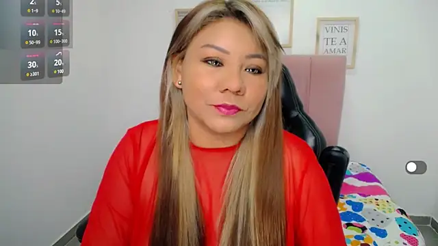 Snapshot of victoria_love89 chatting on March 9, 6:06 am victoria love89 online show from March 9, 6:06 am
