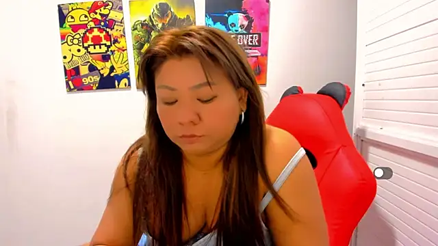 Snapshot of victoria_love89 chatting on January 18, 1:42 am victoria love89 online show from January 18, 1:42 am