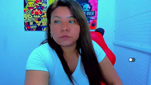 Snapshot of victoria_love89 chatting on February 10, 1:48 am victoria love89 online show from February 10, 1:48 am